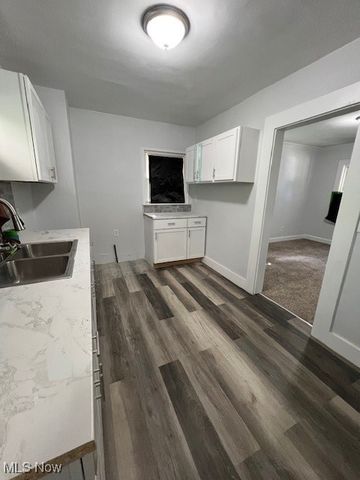 1897 Torbenson Drive, Cleveland, OH 44112