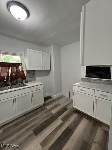 1897 Torbenson Drive, Cleveland, OH 44112