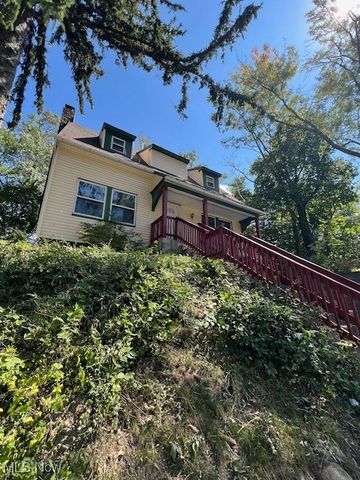 1897 Torbenson Drive, Cleveland, OH 44112