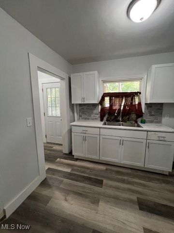 1897 Torbenson Drive, Cleveland, OH 44112