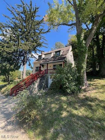 1897 Torbenson Drive, Cleveland, OH 44112