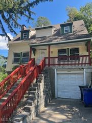 1897 Torbenson Drive, Cleveland, OH 44112