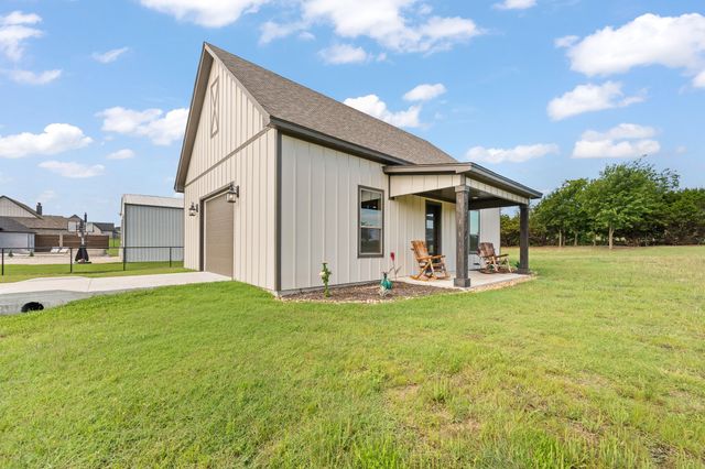 6065 Bella Terra Lane, Godley, TX 76044