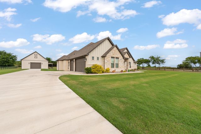 6065 Bella Terra Lane, Godley, TX 76044