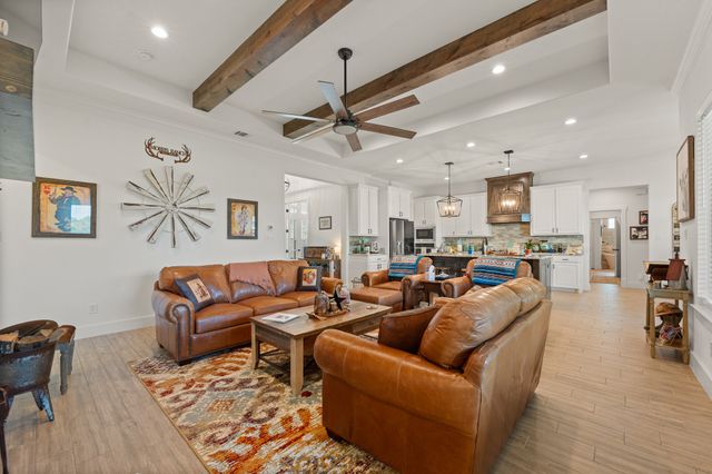 6065 Bella Terra Lane, Godley, TX 76044