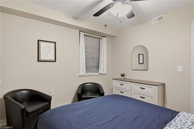 315 N Spruce Street 304, Winston-salem, NC 27101