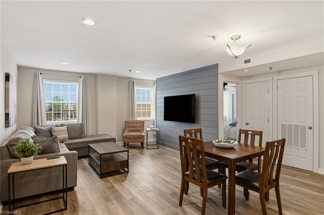 315 N Spruce Street 304, Winston-salem, NC 27101