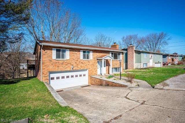 3601 1st Avenue, Vienna, WV 26105