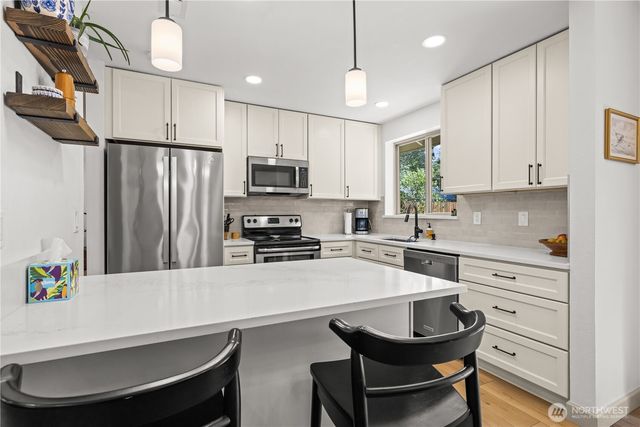 16516 133rd Place SE, Renton, WA 98058