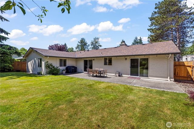 16516 133rd Place SE, Renton, WA 98058