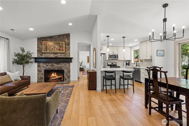 16516 133rd Place SE, Renton, WA 98058