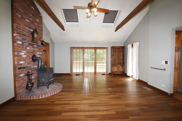 164 Forest St, Pembroke, MA 02359