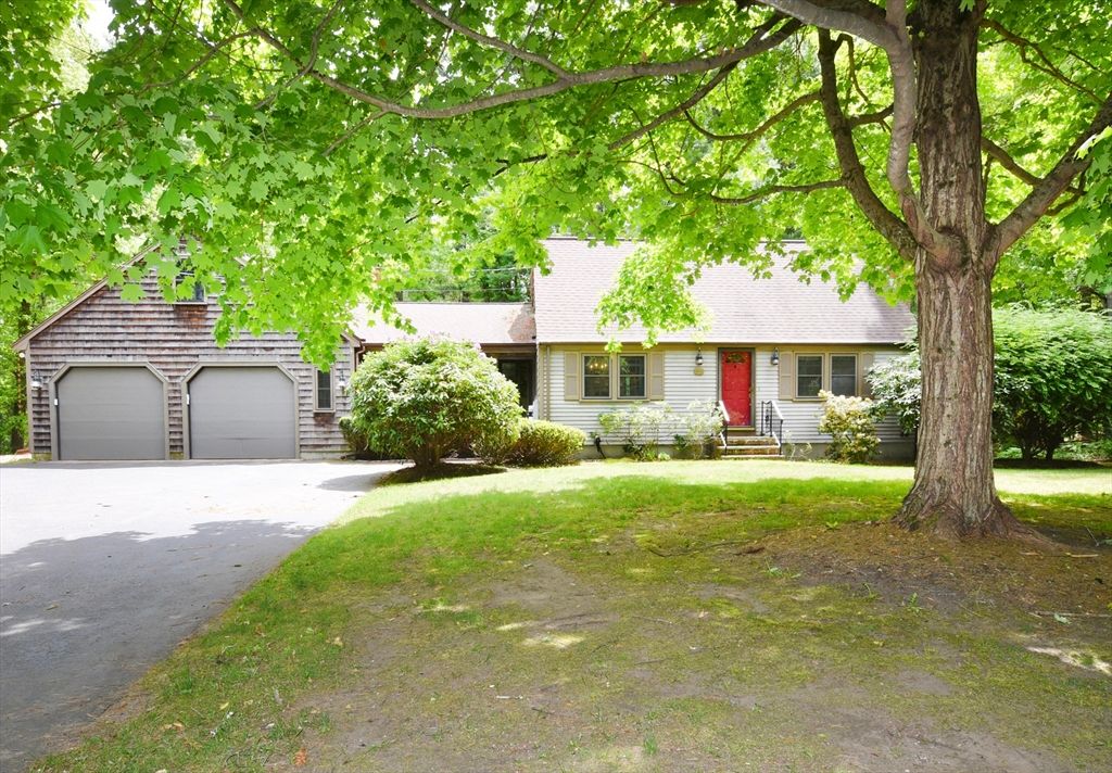 164 Forest St, Pembroke, MA 02359