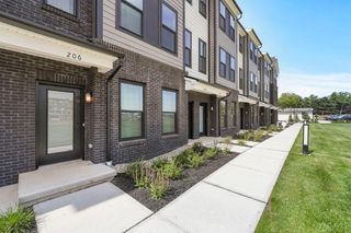 206 Lyla Lane, Middlesex, NJ 08091