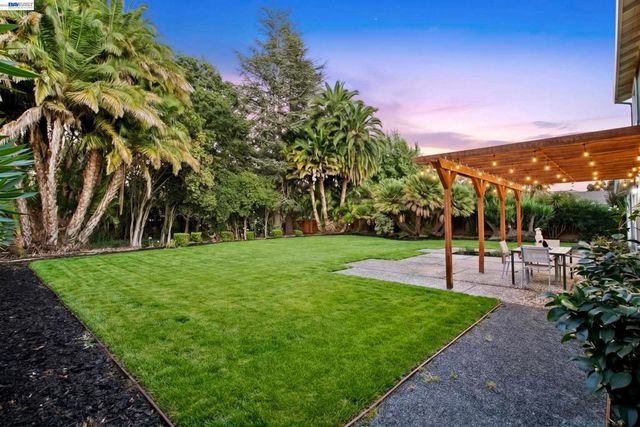 92 Dubost Ct, Danville, CA 94526