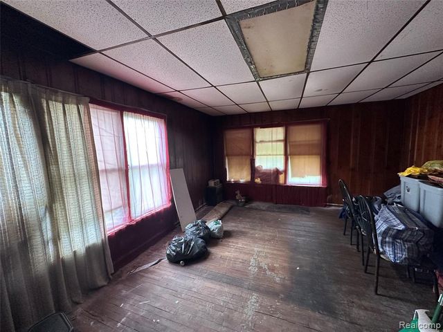 5042 Pennsylvania Street, Detroit, MI 48213
