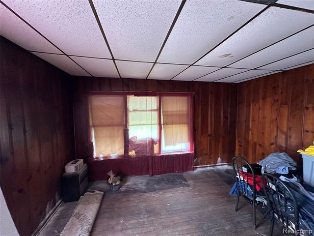 5042 Pennsylvania Street, Detroit, MI 48213
