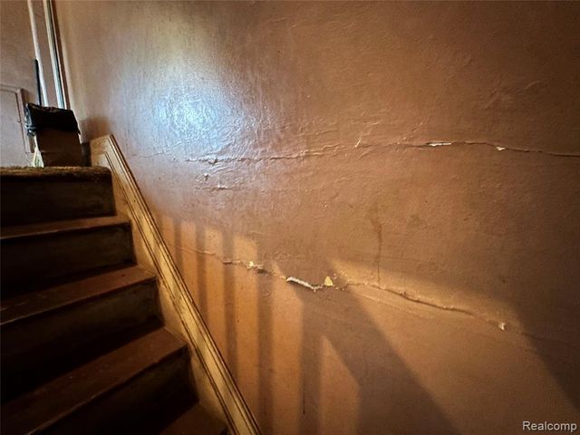 5042 Pennsylvania Street, Detroit, MI 48213