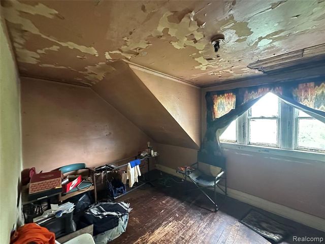 5042 Pennsylvania Street, Detroit, MI 48213