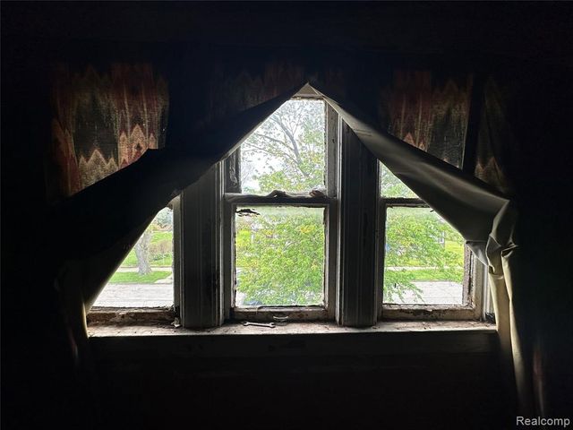 5042 Pennsylvania Street, Detroit, MI 48213