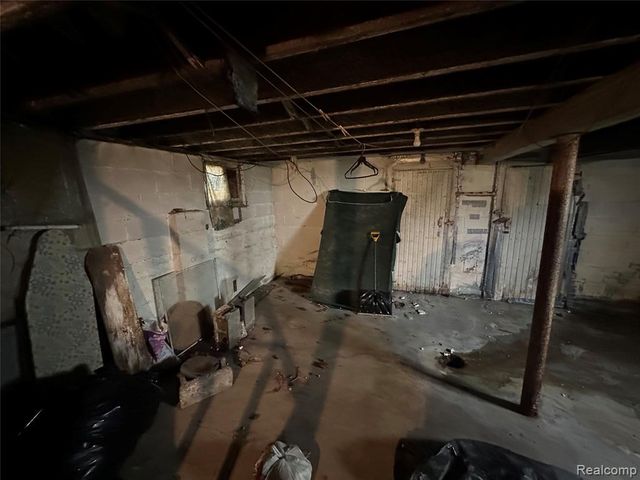 5042 Pennsylvania Street, Detroit, MI 48213
