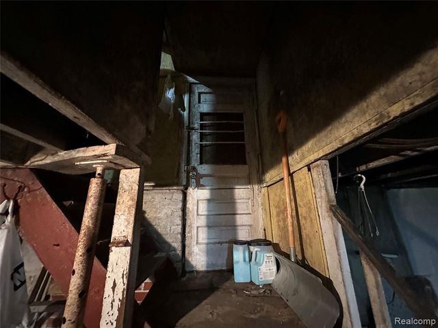 5042 Pennsylvania Street, Detroit, MI 48213