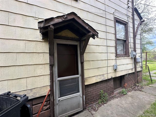 5042 Pennsylvania Street, Detroit, MI 48213