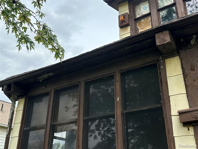 5042 Pennsylvania Street, Detroit, MI 48213