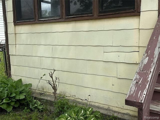 5042 Pennsylvania Street, Detroit, MI 48213