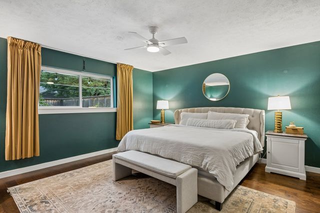 9927 Edgecove Drive, Dallas, TX 75238