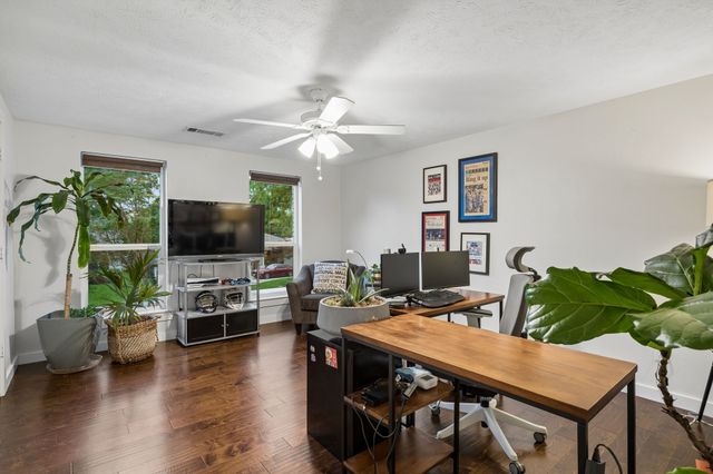 9927 Edgecove Drive, Dallas, TX 75238
