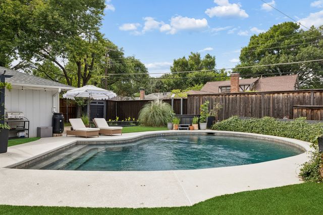 9927 Edgecove Drive, Dallas, TX 75238