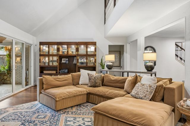 9927 Edgecove Drive, Dallas, TX 75238