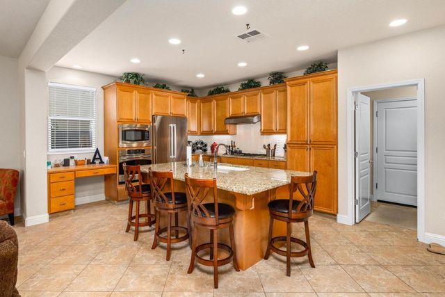 2532 Laurel Ridge Court, Oakdale, CA 95361
