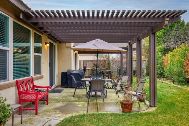 2532 Laurel Ridge Court, Oakdale, CA 95361