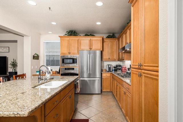 2532 Laurel Ridge Court, Oakdale, CA 95361
