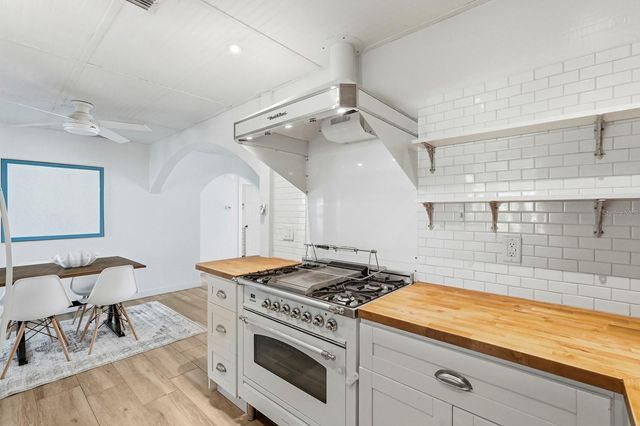 25 DOLPHIN AVENUE, Ormond Beach, FL 32176