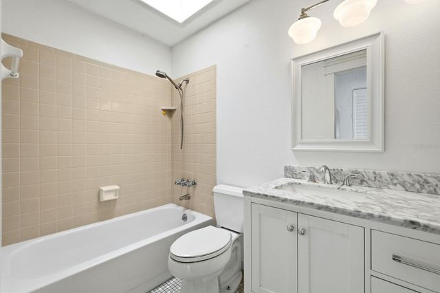 25 DOLPHIN AVENUE, Ormond Beach, FL 32176