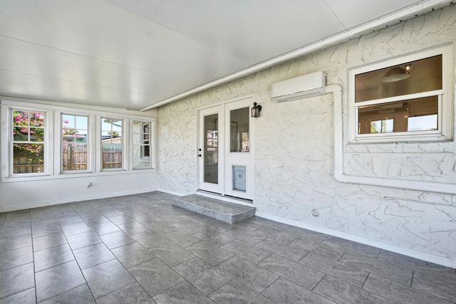 25 DOLPHIN AVENUE, Ormond Beach, FL 32176