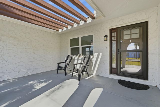 25 DOLPHIN AVENUE, Ormond Beach, FL 32176