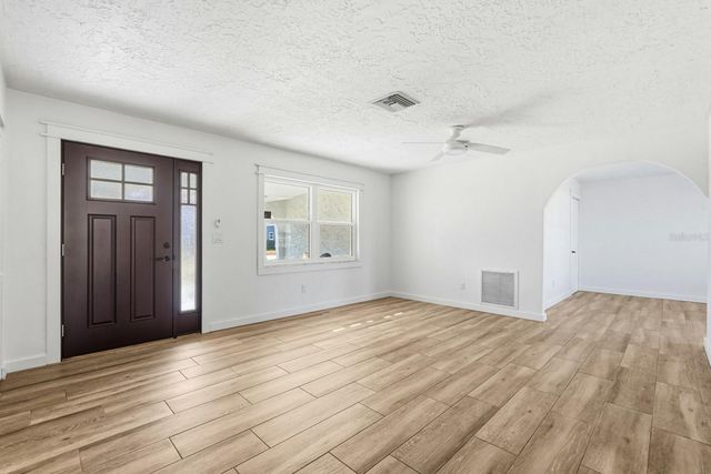 25 DOLPHIN AVENUE, Ormond Beach, FL 32176