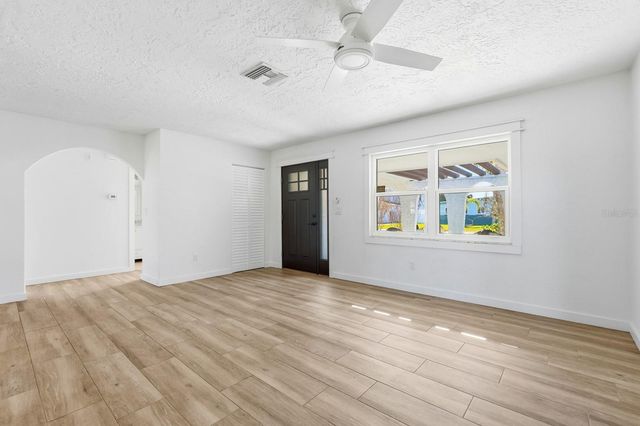 25 DOLPHIN AVENUE, Ormond Beach, FL 32176