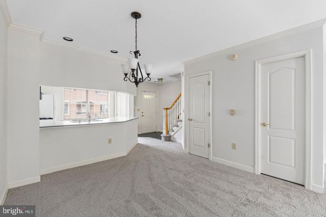 6908 Fairfax Dr Unit 306, Arlington, VA 22213