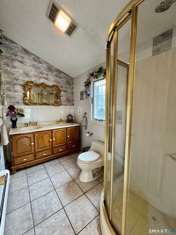 22 Larkspur Drive, Trumbull, CT 06611