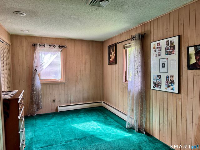 22 Larkspur Drive, Trumbull, CT 06611