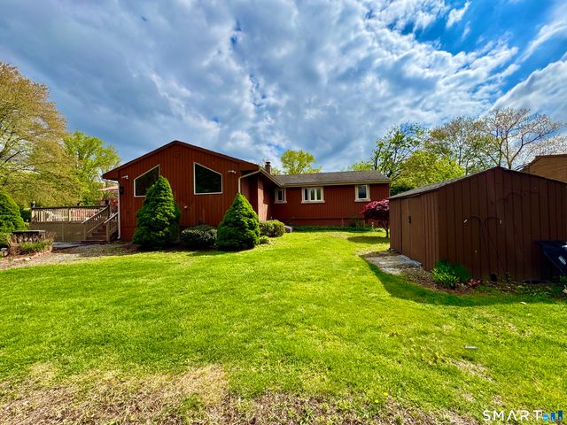22 Larkspur Drive, Trumbull, CT 06611