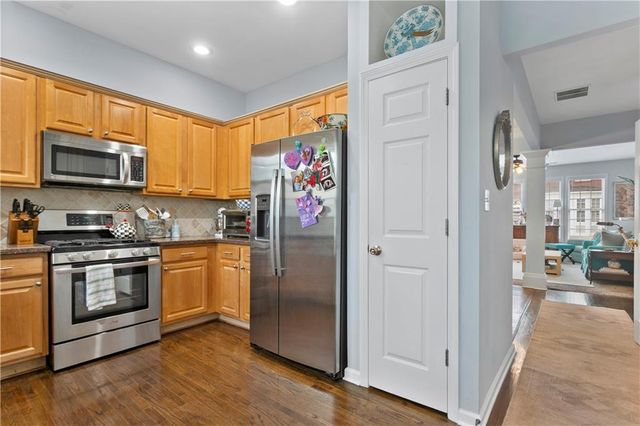 2924 Wintercrest Way, Atlanta, GA 30360