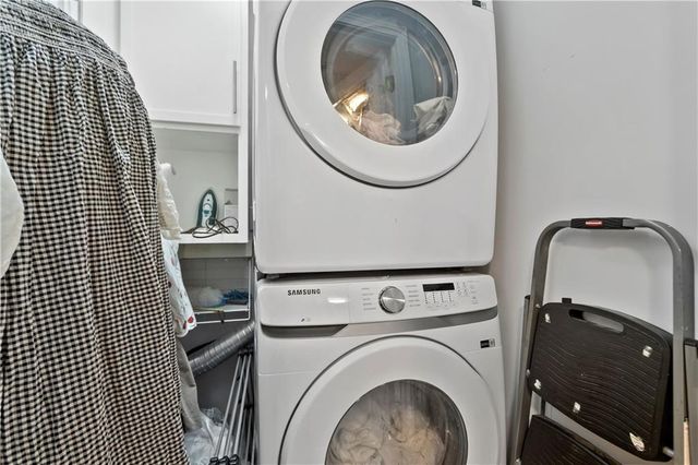 2924 Wintercrest Way, Atlanta, GA 30360