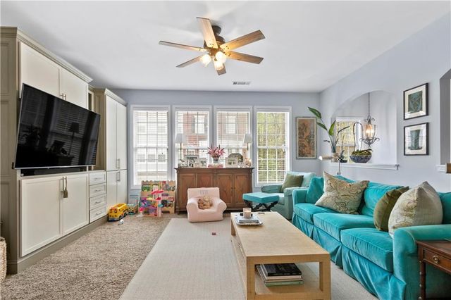 2924 Wintercrest Way, Atlanta, GA 30360