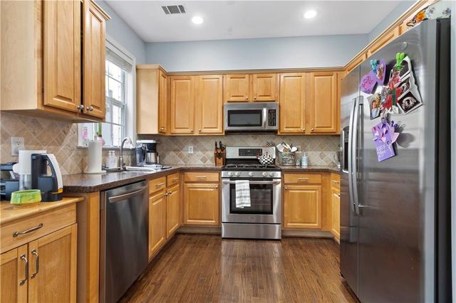 2924 Wintercrest Way, Atlanta, GA 30360